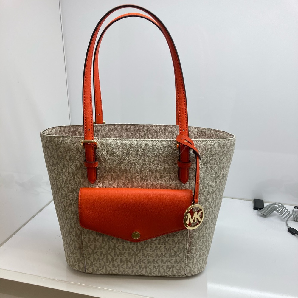 Michae Kors Purse